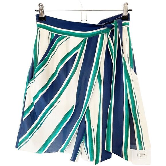 Chloe Silk stripe shorts in size 34 made in France - Picture 15 of 15